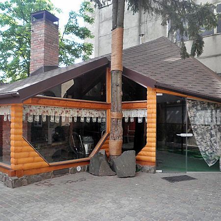 Leon Hotel Lviv Exterior photo
