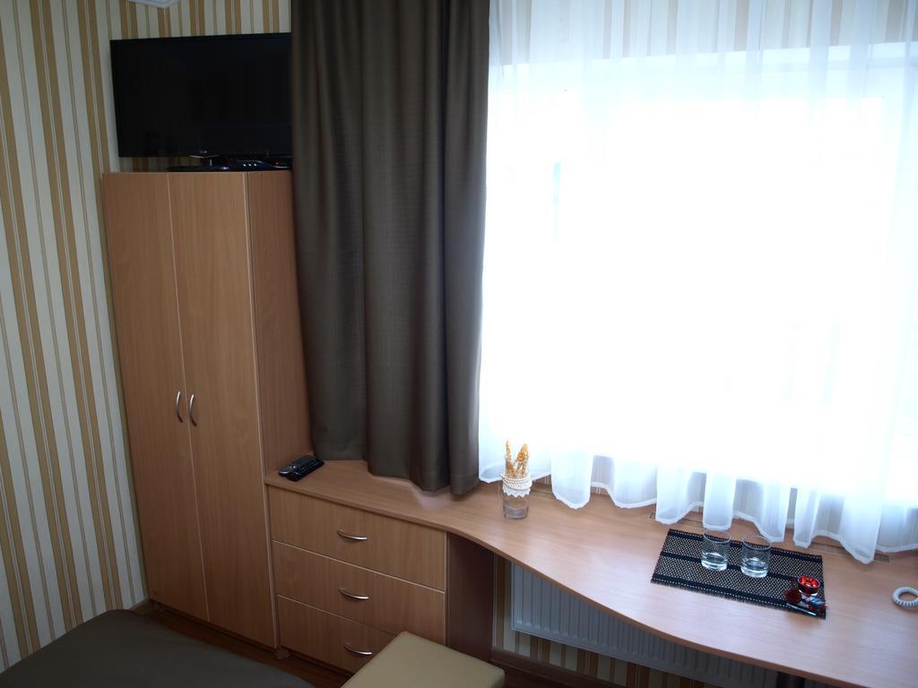 Leon Hotel Lviv Exterior photo